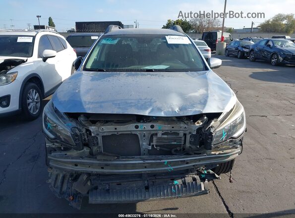 4S4BSAFC8J3348814 2018 SUBARU OUTBACK Silver Vista interior trasera