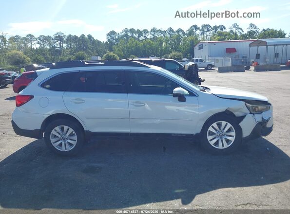 4S4BSAHC0K3225409 2019 SUBARU OUTBACK White Widok wnętrza z tyłu