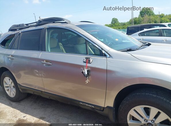 4S4BSAHC4H3382708 2017 SUBARU OUTBACK Pewter Вид задньої частини салону