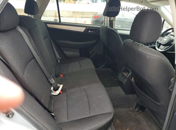 4S4BSAHC9K3390956 2019 SUBARU OUTBACK Silver Սալոնի հետևի տեսք