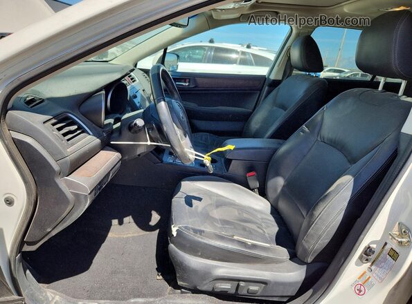 4S4BSAKC2H3202702 2017 SUBARU OUTBACK Белый Вид салона спереди