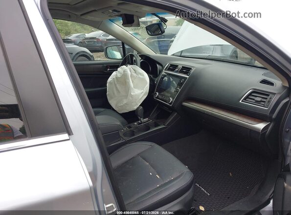 4S4BSAKC4J3352364 2018 SUBARU OUTBACK Gray Vista interior delantera