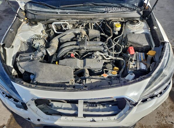 4S4BSAKC5J3338196 2018 SUBARU OUTBACK White Engine compartment view