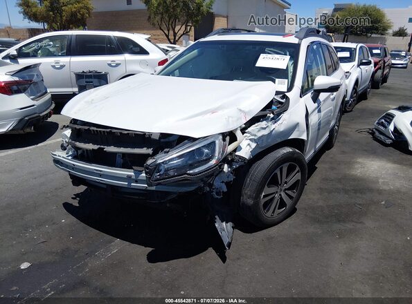 4S4BSANC0J3200965 2018 SUBARU OUTBACK White Widok z przodu