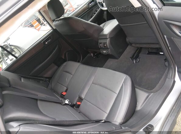 4S4BSANC0J3232122 2018 SUBARU OUTBACK Silver Widok naklejki z numerem VIN