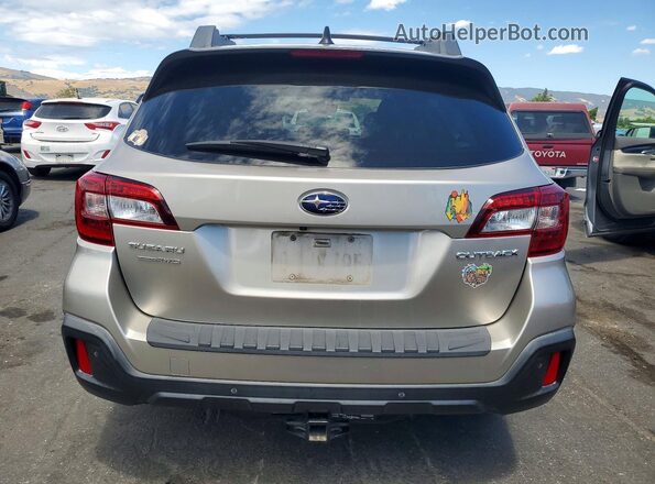 4S4BSANC1J3329068 2018 SUBARU OUTBACK Tan უკანა ხედი