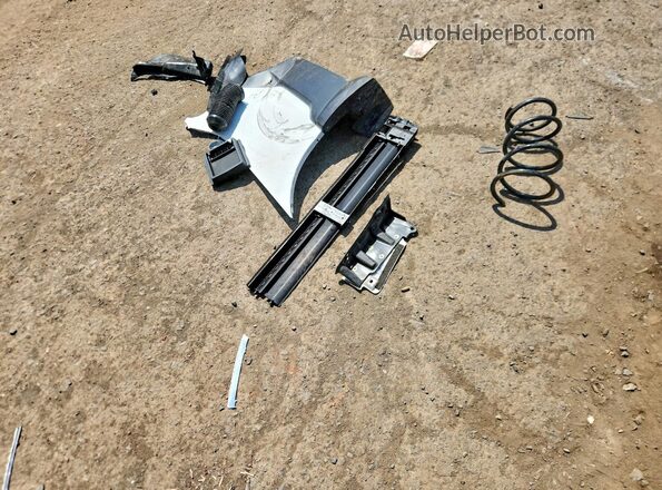 4S4BSANC1K3298258 2019 SUBARU OUTBACK White ძრავის განყოფილების ხედი
