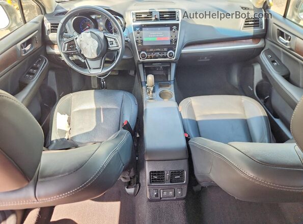 4S4BSANC1K3298258 2019 SUBARU OUTBACK White წინა პანელის ხედი