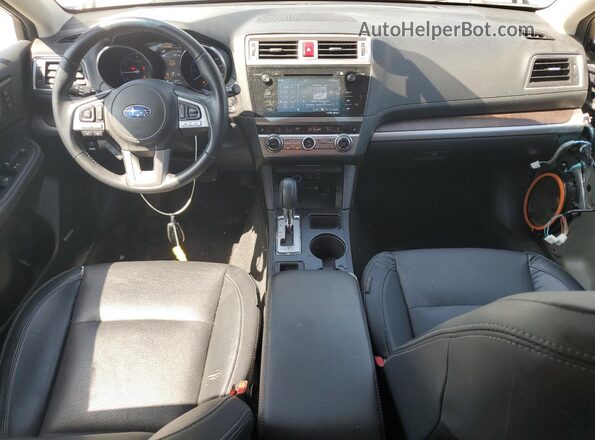 4S4BSANC2H3363532 2017 SUBARU OUTBACK Silver Vista del salpicadero