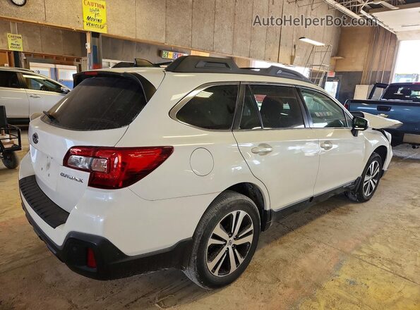 4S4BSANC2J3354092 2018 SUBARU OUTBACK White Rear right