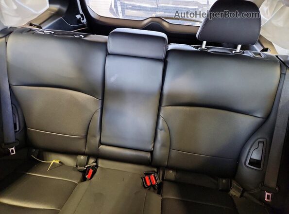 4S4BSANC2J3354092 2018 SUBARU OUTBACK White Rear seats view