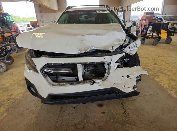 4S4BSANC2J3354092 2018 SUBARU OUTBACK White Front view