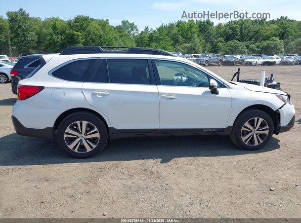 4S4BSANC2K3211256 2019 SUBARU OUTBACK White Rear interior view