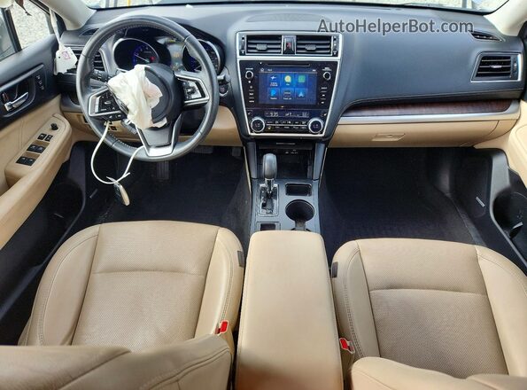 4S4BSANC2K3302608 2019 SUBARU OUTBACK Beige Widok deski rozdzielczej