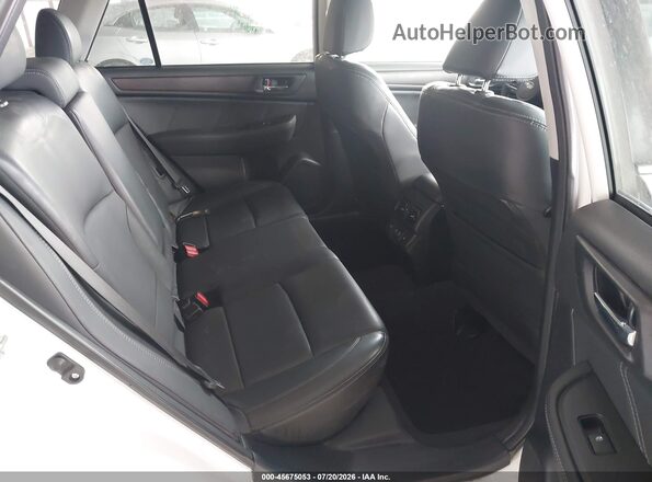 4S4BSANC2K3317495 2019 SUBARU OUTBACK White Widok naklejki z numerem VIN