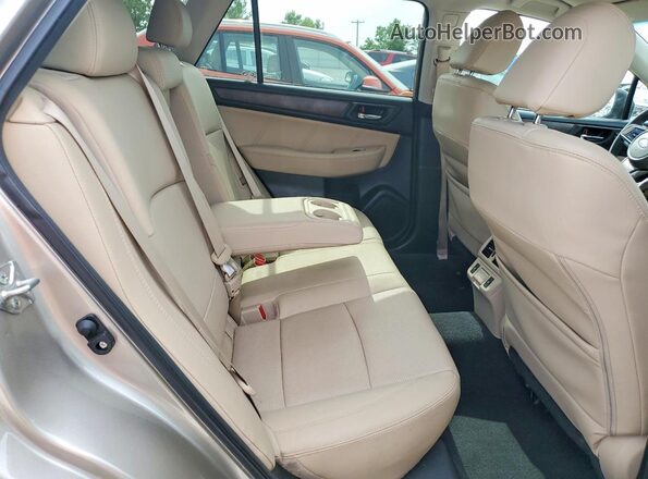 4S4BSANC4J3268850 2018 SUBARU OUTBACK Бежевый Вид задней части салона