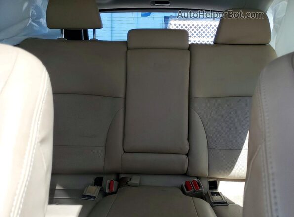 4S4BSANC4J3349833 2018 SUBARU OUTBACK Green Հետևի նստատեղերի տեսք