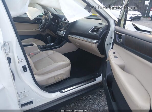 4S4BSANC5H3275087 2017 SUBARU OUTBACK White Widok wnętrza z przodu