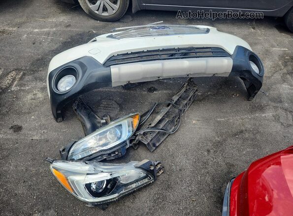 4S4BSANC5H3292407 2017 SUBARU OUTBACK White Widok komory silnika