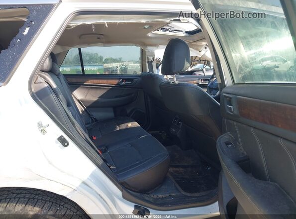 4S4BSANC5J3333916 2018 SUBARU OUTBACK White VIN sticker view