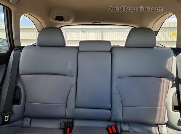 4S4BSANC5J3370738 2018 SUBARU OUTBACK Blue Rear seats view
