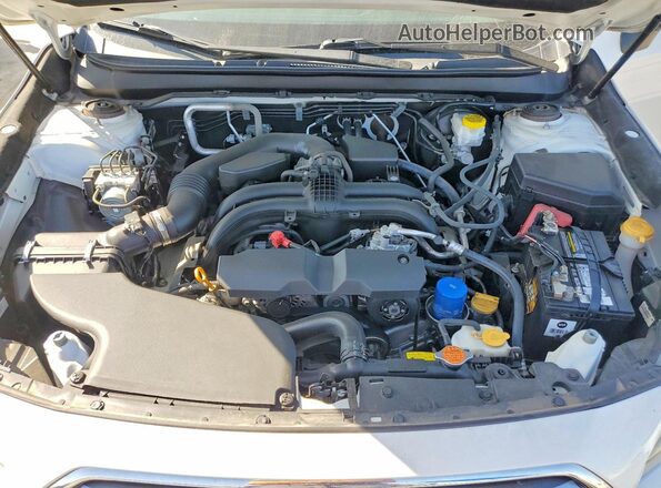 4S4BSANC6J3339191 2018 SUBARU OUTBACK White Engine compartment view
