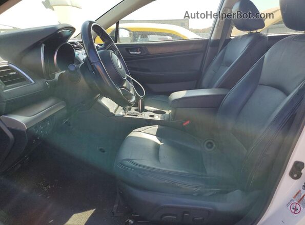 4S4BSANC6J3339191 2018 SUBARU OUTBACK White Front interior view