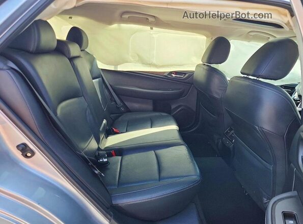 4S4BSANC7H3428875 2017 SUBARU OUTBACK Silver Widok tylnych siedzeń