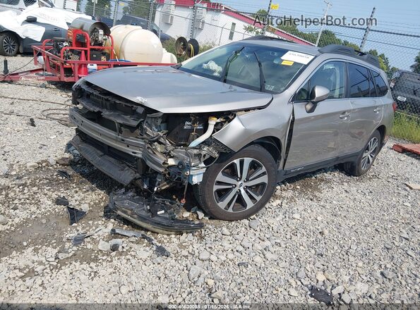 4S4BSANC8J3359152 2018 SUBARU OUTBACK Золотой Передняя левая четверть