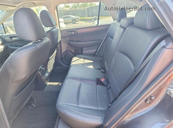 4S4BSANC9K3346346 2019 SUBARU OUTBACK Gray Rear interior view