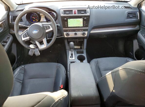 4S4BSANCXH3315244 2017 SUBARU OUTBACK Silver Vista del salpicadero