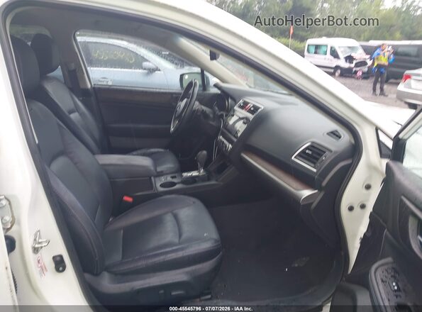 4S4BSANCXH3417918 2017 SUBARU OUTBACK White Вид салону спереду
