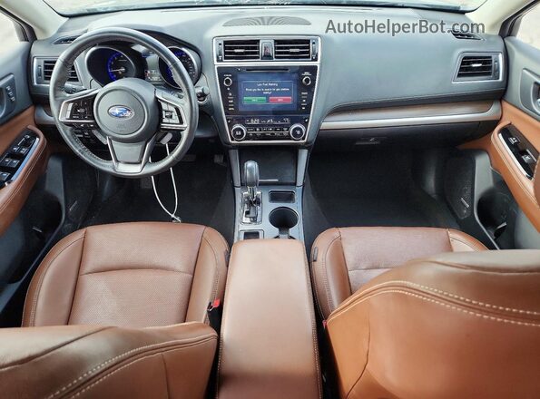 4S4BSATC0J3396263 2018 SUBARU OUTBACK Green Вид панелі приладів