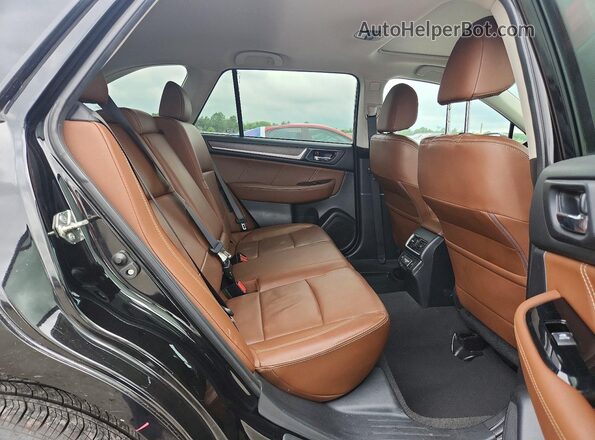 4S4BSATC1J3358217 2018 SUBARU OUTBACK Black Вид задньої частини салону