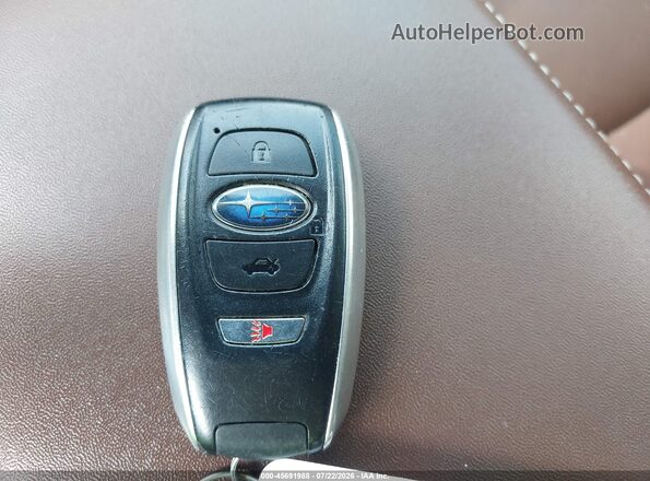 4S4BSATC2H3302796 2017 SUBARU OUTBACK Green Առջևի վահանակի տեսք