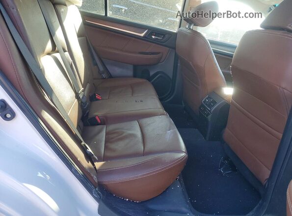 4S4BSATC2H3388613 2017 SUBARU OUTBACK White Rear interior view