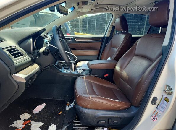 4S4BSATC5H3342211 2017 SUBARU OUTBACK White Вид салону спереду