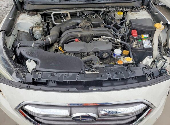 4S4BSATCXJ3246631 2018 SUBARU OUTBACK White ძრავის განყოფილების ხედი
