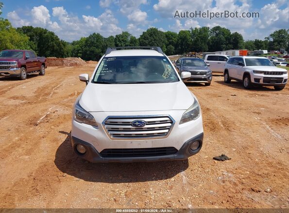 4S4BSBCC3G3332927 2016 SUBARU OUTBACK White Rear interior view