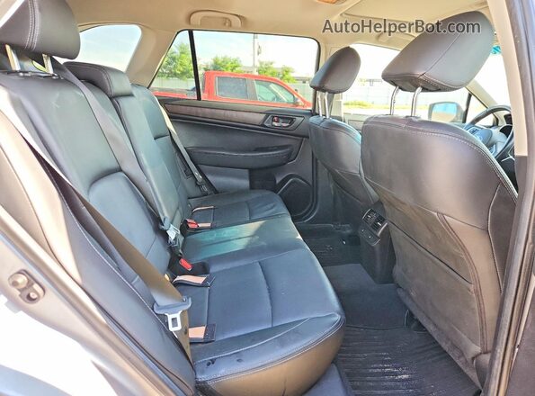4S4BSBLC2G3219020 2016 SUBARU OUTBACK Silver Widok tylnych siedzeń