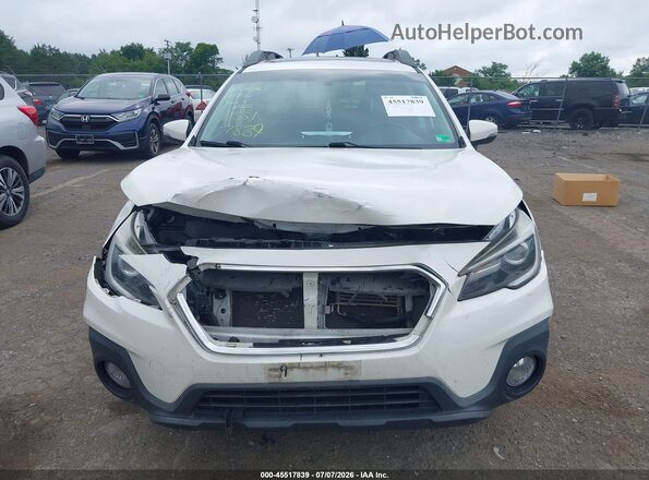 4S4BSEKC9J3200782 2018 SUBARU OUTBACK White Սալոնի հետևի տեսք
