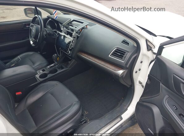 4S4BSEKC9J3200782 2018 SUBARU OUTBACK White Սալոնի դիմացի տեսք