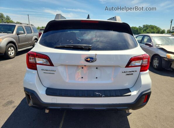 4S4BSENC0K3313534 2019 SUBARU OUTBACK White Widok z tyłu