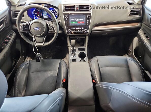 4S4BSENC1J3336142 2018 SUBARU OUTBACK Red Вид панелі приладів