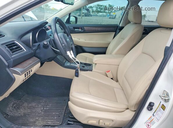 4S4BSENC4H3428596 2017 SUBARU OUTBACK White Vista interior delantera