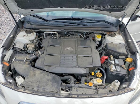 4S4BSENC4H3428596 2017 SUBARU OUTBACK White Vista interior trasera