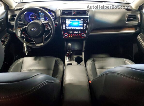 4S4BSENC4J3394732 2018 SUBARU OUTBACK Silver Вид панелі приладів