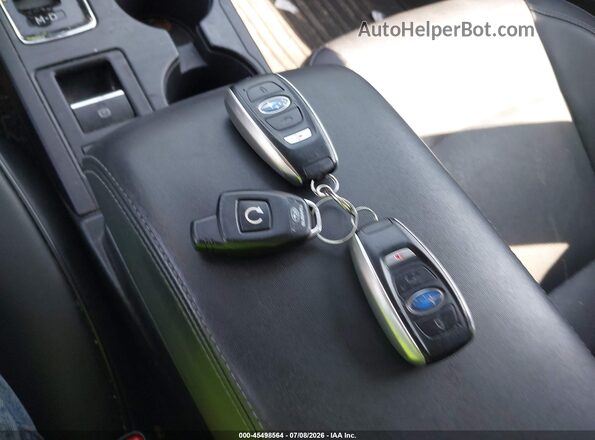 4S4BSENC6J3218488 2018 SUBARU OUTBACK Gray Առջևի վահանակի տեսք