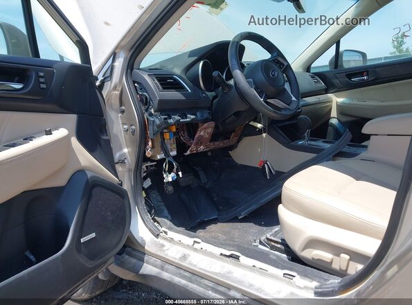 4S4BSENC8J3330662 2018 SUBARU OUTBACK Silver Вид спереду