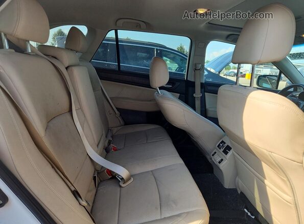 4S4BSENC8K3255611 2019 SUBARU OUTBACK White Вид задньої частини салону
